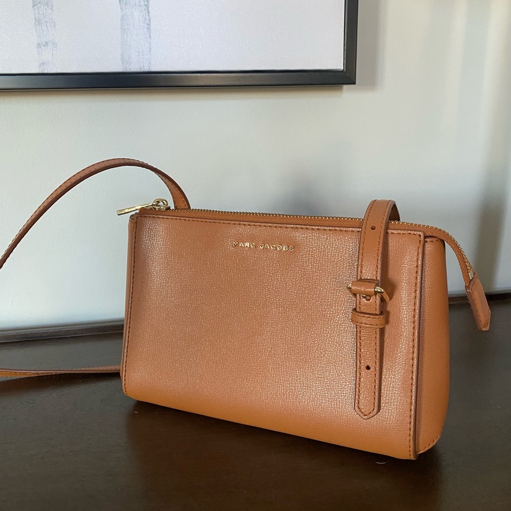 Marc Jacobs Leather Crossbody Bag Tan/Brown/Camel - NWOT